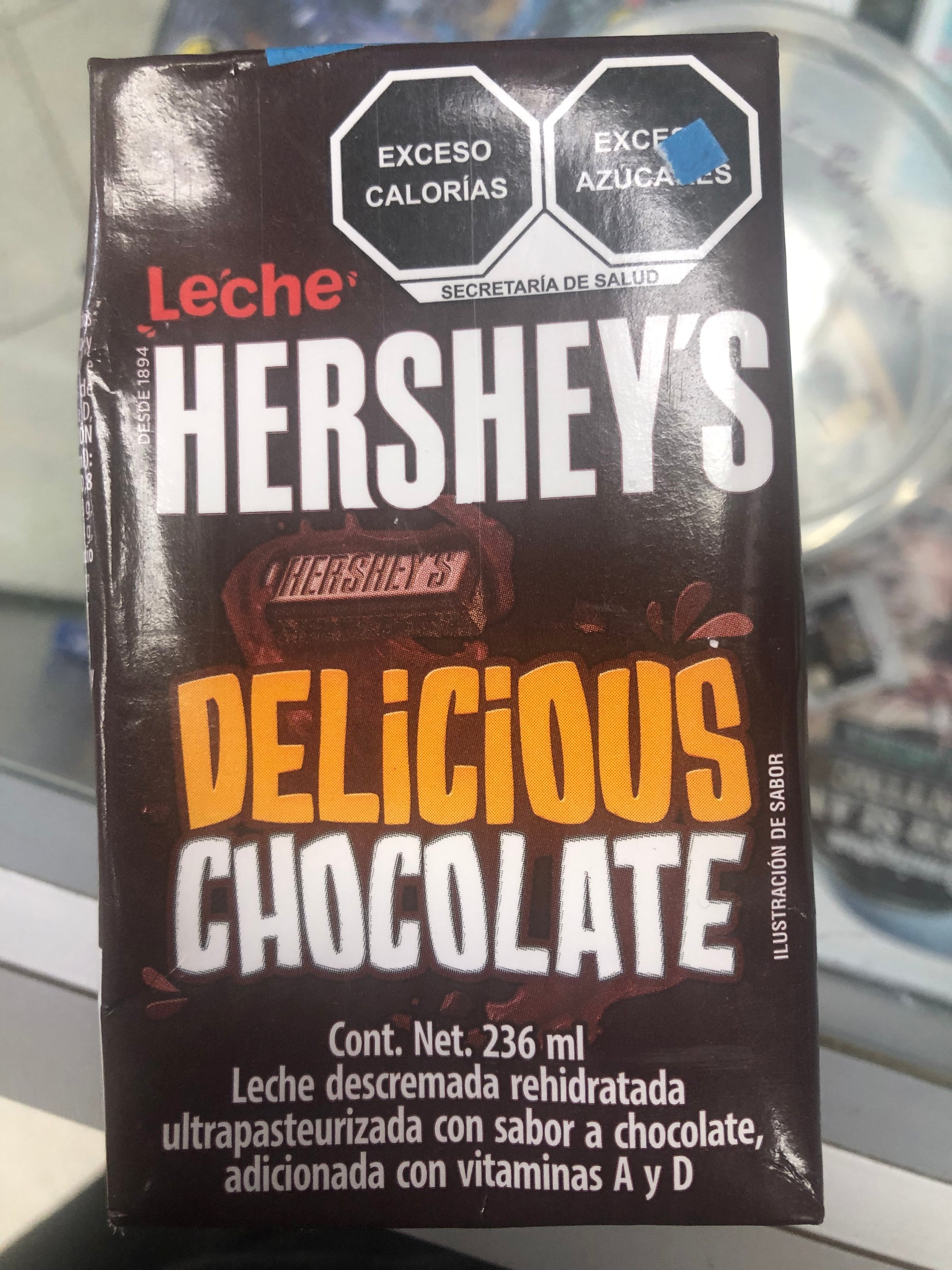 Mexican Leche Hershey's Chocolate Drink Box - Extreme Snacks