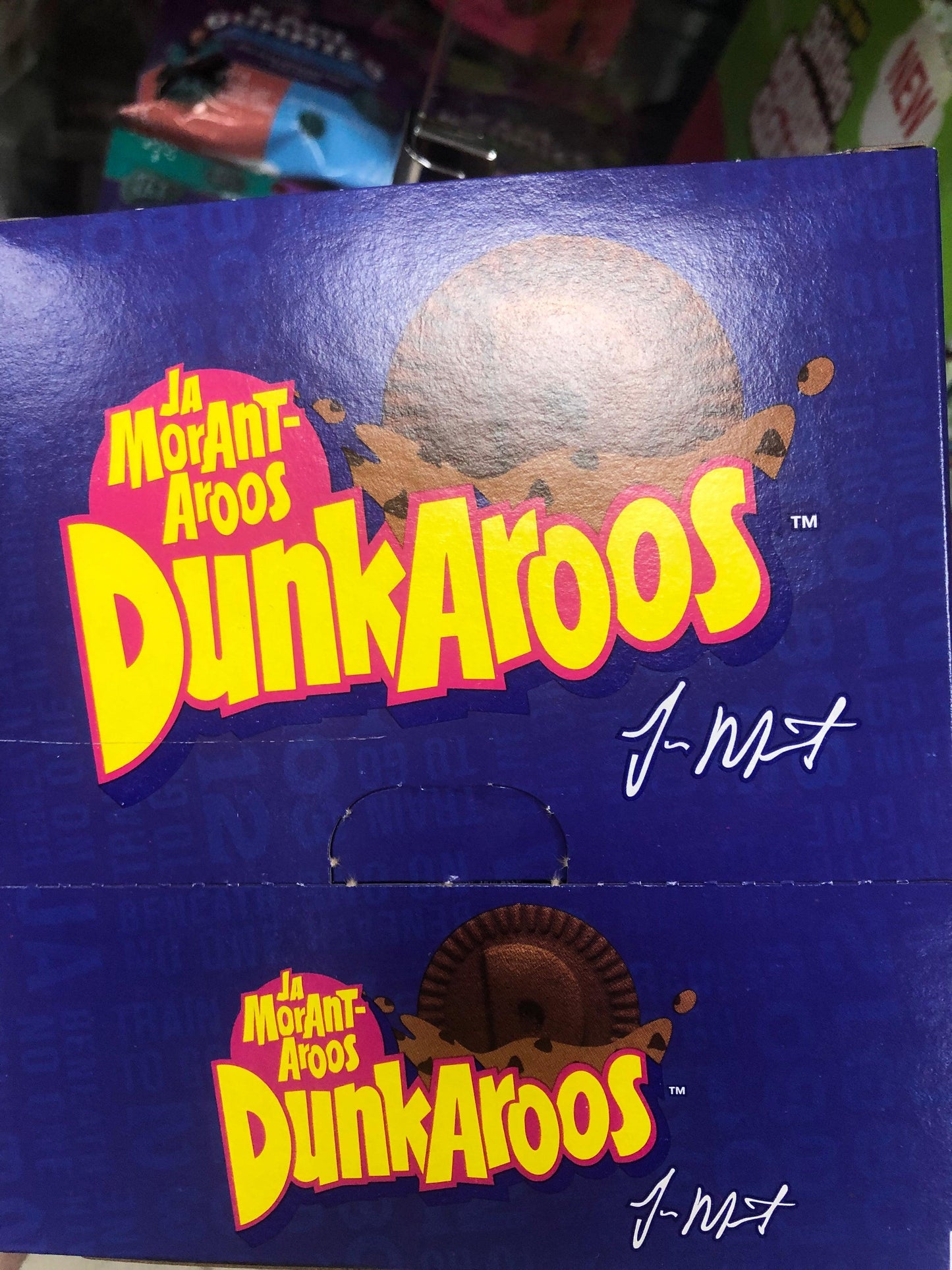 Ja Morant - DunkAroos Chocolate Cookies & Chocolate Double Frosting Box - Extreme Snacks