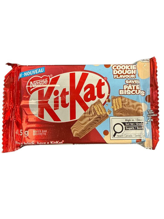 Kit Kat Cookie Dough Flavored Chocolate 41.5G Canadian Edition front package image 1