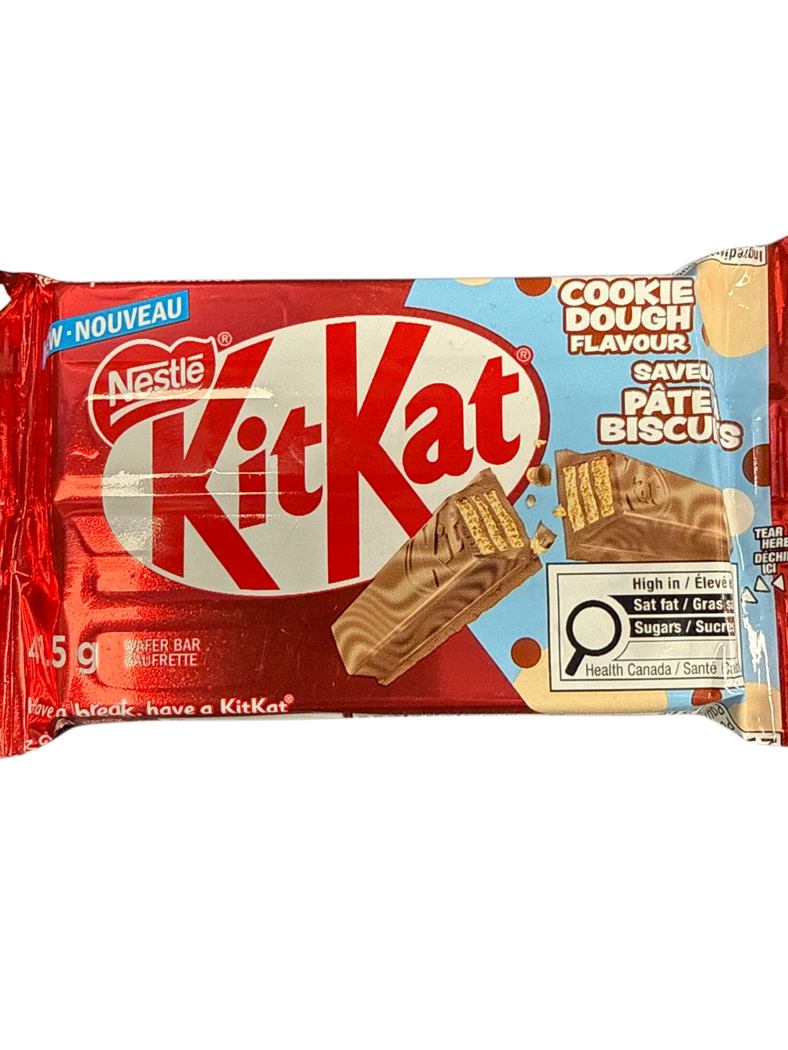 Kit Kat Cookie Dough Flavored Chocolate 41.5G Canadian Edition front package image 5